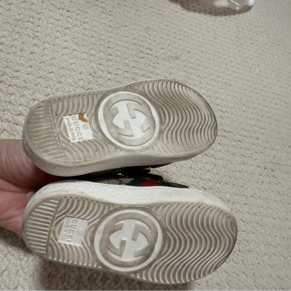 Kids Gucci Sneaker with Brown Monogram and Green-Red Stripe - Picture 3 of 3